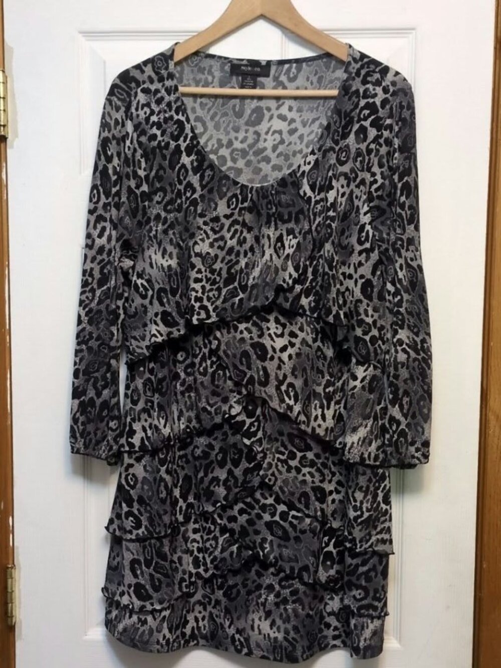 Style & Co Grey Black Leopard Print Ruffled Tiered 3/4 Sleeve Blouse Top Size L